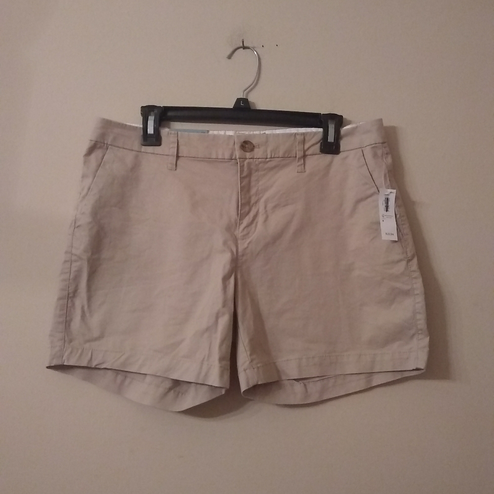 🌼 3/$25 Old Navy new khaki shorts